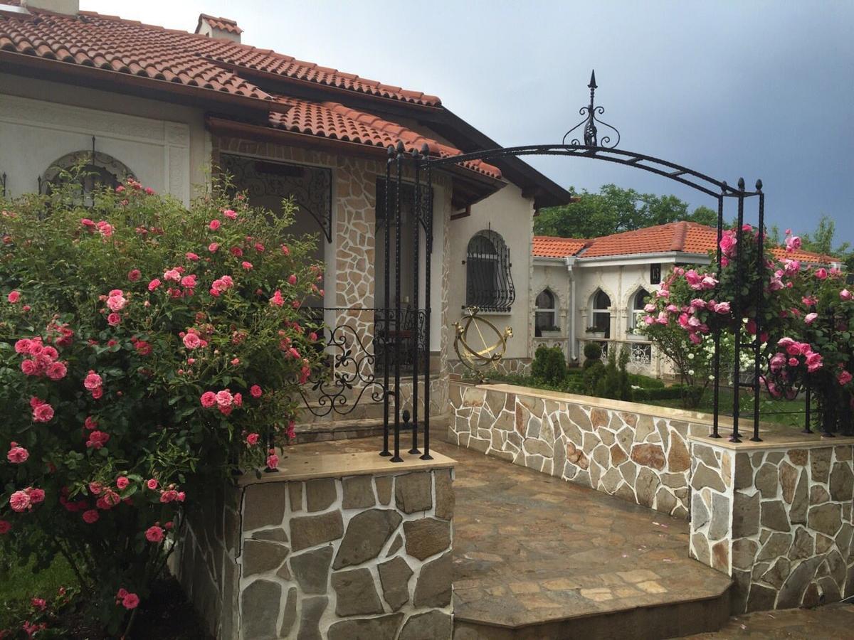 Villa St. Michael 马达拉 外观 照片